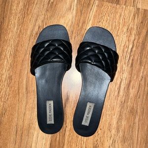 Steve Madden Plush-Q or Damaris quilted slide sandals in black size 9.5